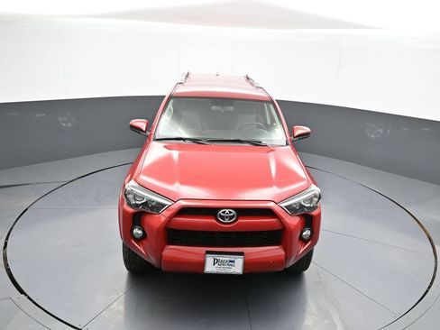 Used 2016 Toyota 4Runner SR5 AWD/4WD image 33