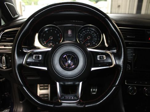 Used 2016 Volkswagen Golf R 4-Door AWD/4WD image 11