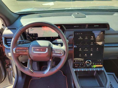 New 2026 GMC Terrain AT4 w/ Convenience Package III image 10