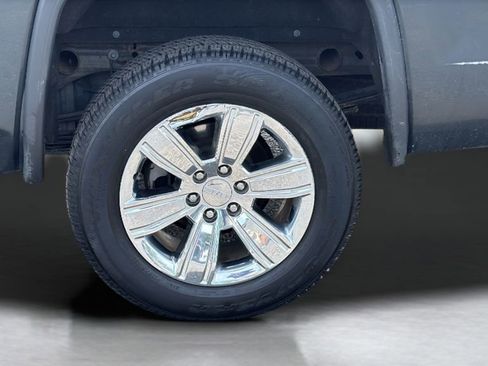 Used 2018 GMC Sierra 1500 SLT AWD/4WD image 22