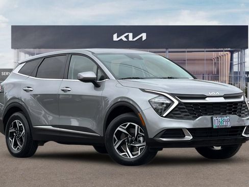 Certified 2023 Kia Sportage LX AWD/4WD image 2