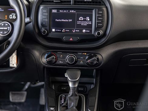 Used 2023 Kia Soul LX w/ Option Group 015 FWD image 34