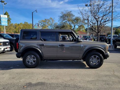 Used 2025 Ford Bronco Big Bend image 6