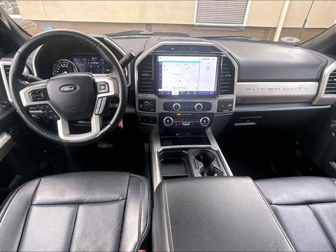 Used 2022 Ford F350 Lariat w/ Chrome Package image 21