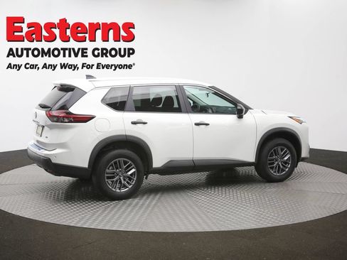 Used 2024 Nissan Rogue S AWD/4WD image 43