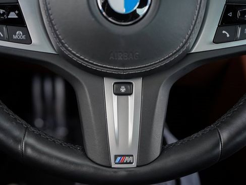 Used 2022 BMW M850i xDrive Coupe image 31