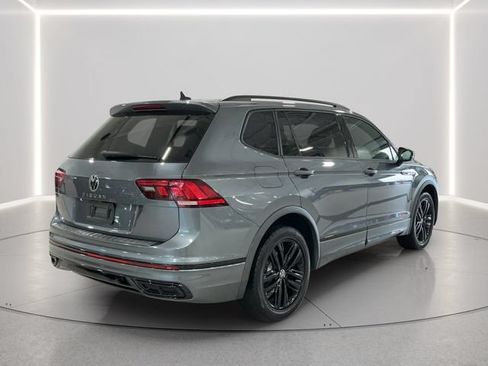Used 2022 Volkswagen Tiguan SE R-Line FWD image 6