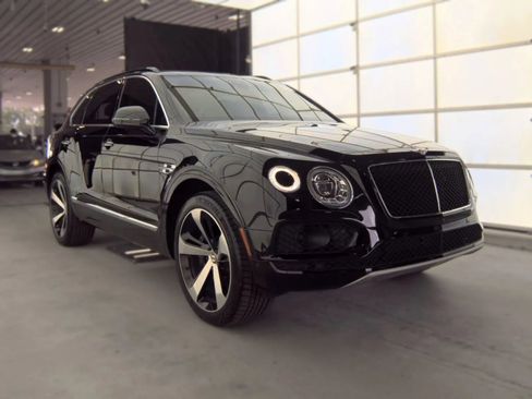 Used 2019 Bentley Bentayga AWD/4WD image 3