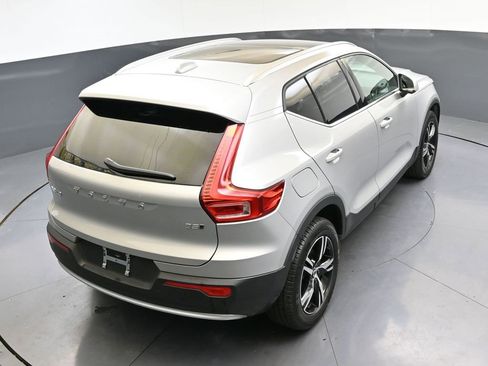 Certified 2025 Volvo XC40 B5 Core image 48