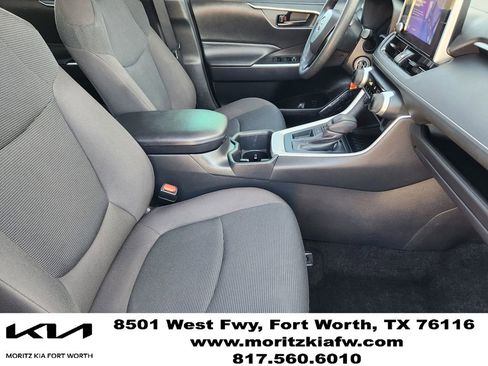 Used 2023 Toyota RAV4 LE FWD image 12