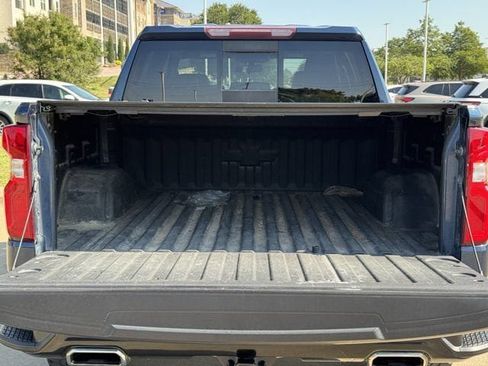 Used 2021 Chevrolet Silverado 1500 LT Trail Boss w/ Convenience Package II AWD/4WD image 33