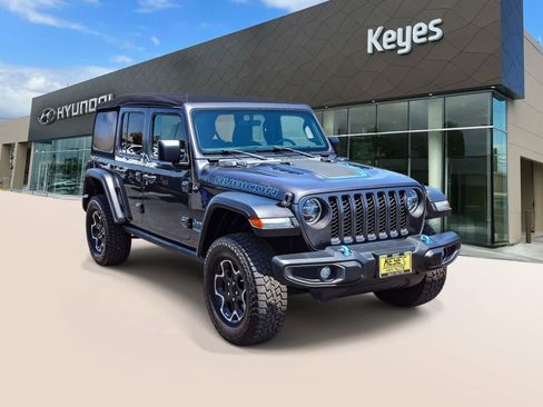 Used 2021 Jeep Wrangler Unlimited Rubicon 4xe AWD/4WD image 3