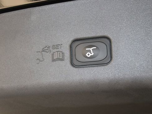 New 2026 Lincoln Nautilus Reserve image 16