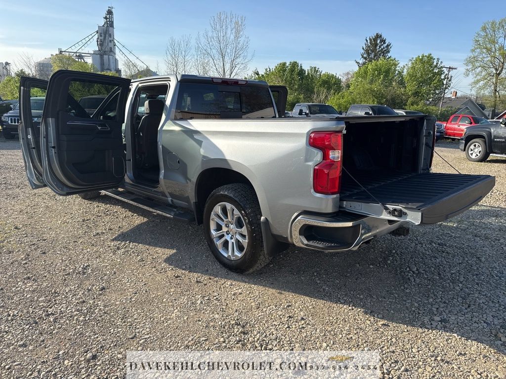 Certified 2025 Chevrolet Silverado 1500 LTZ AWD/4WD image 30