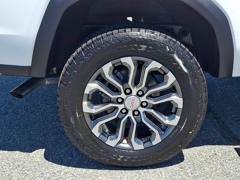 New 2026 GMC Canyon Denali AWD/4WD image 5
