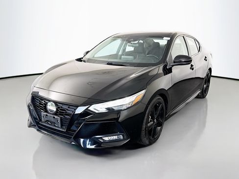 Used 2023 Nissan Sentra SR w/ Midnight Edition Package FWD image 4