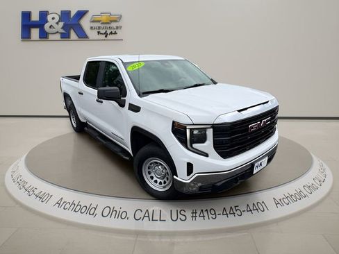 Used 2022 GMC Sierra 1500 Pro w/ Pro Value Package AWD/4WD image 2