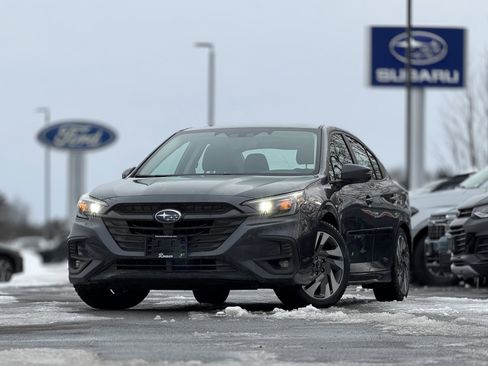 Used 2023 Subaru Legacy Limited image 1