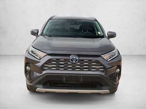 Used 2020 Toyota RAV4 Limited AWD/4WD image 2