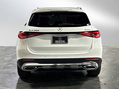 Certified 2026 Mercedes-Benz GLC 300 4MATIC image 4