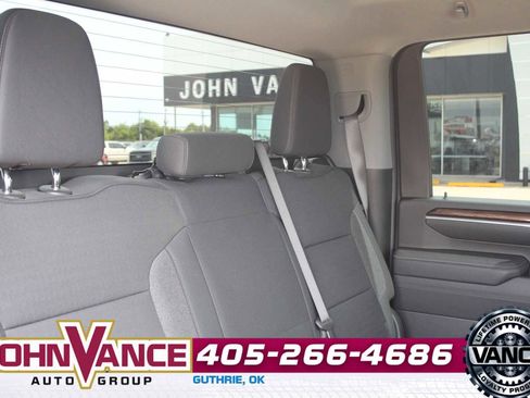 Used 2025 Chevrolet Silverado 2500 LT w/ Convenience Package AWD/4WD image 20