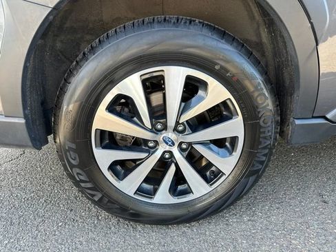 Certified 2023 Subaru Outback Premium AWD/4WD image 31
