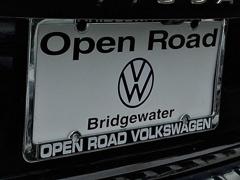 Certified 2024 Volkswagen Tiguan SE AWD/4WD image 30