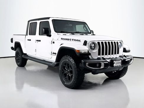 Used 2021 Jeep Gladiator Sport AWD/4WD image 4