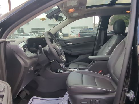 New 2025 Buick Encore GX Avenir w/ Avenir Technology Package image 19