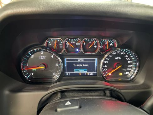 Used 2019 GMC Yukon XL SLT w/ Open Road Package AWD/4WD image 18