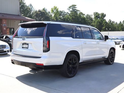 Used 2021 Cadillac Escalade ESV Sport Platinum AWD/4WD image 9