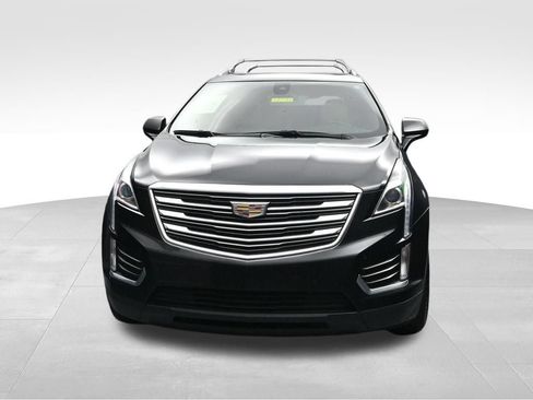 Used 2017 Cadillac XT5 Luxury w/ Driver Awareness Package FWD image 8