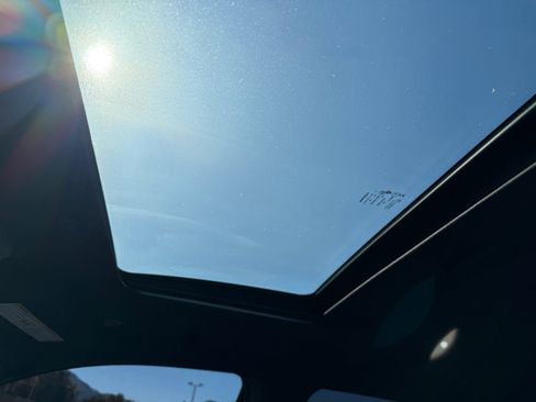 Used 2021 Jeep Grand Cherokee Limited image 33