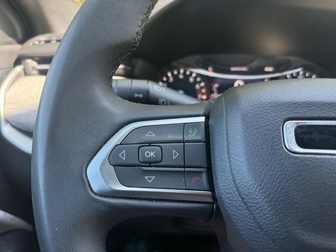 Used 2024 Jeep Compass Latitude AWD/4WD image 22