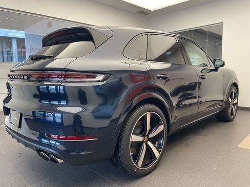 New 2026 Porsche Cayenne AWD/4WD image 7