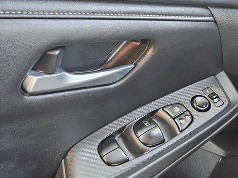 Used 2024 Nissan Sentra SV FWD image 13