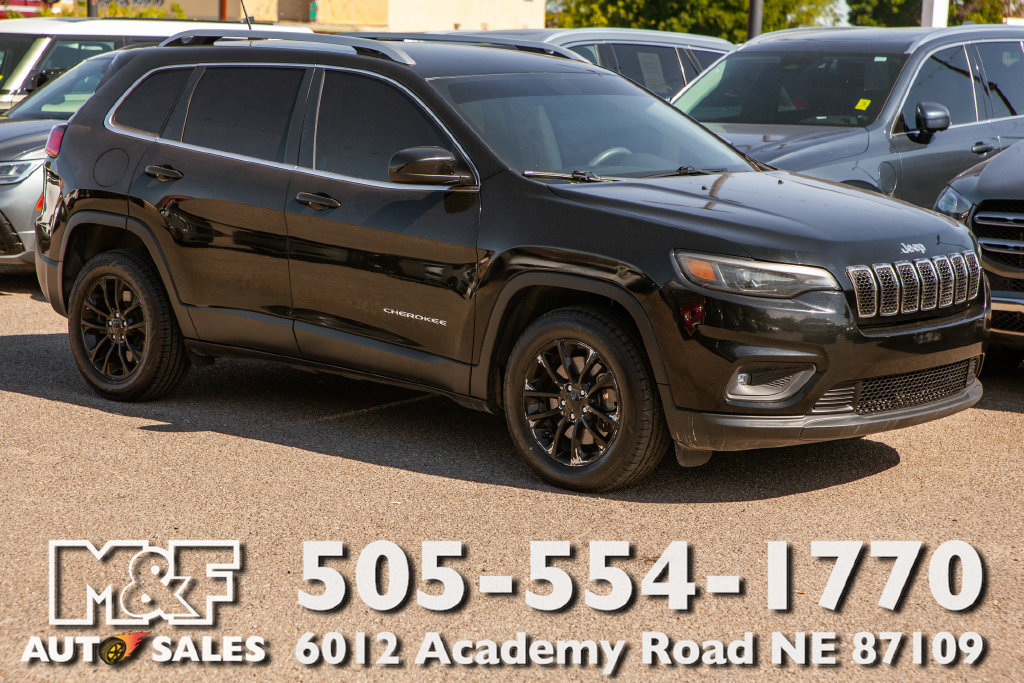 Used 2019 Jeep Cherokee Latitude w/ Popular Appearance Group FWD image 1