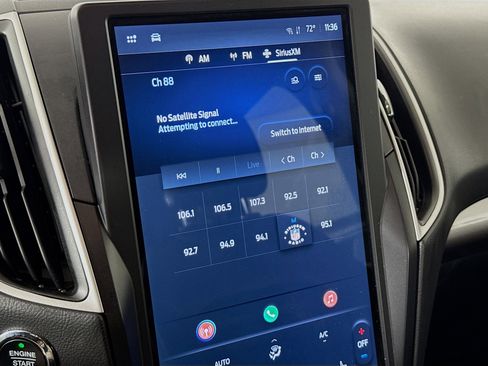 Used 2024 Ford Edge SEL image 16