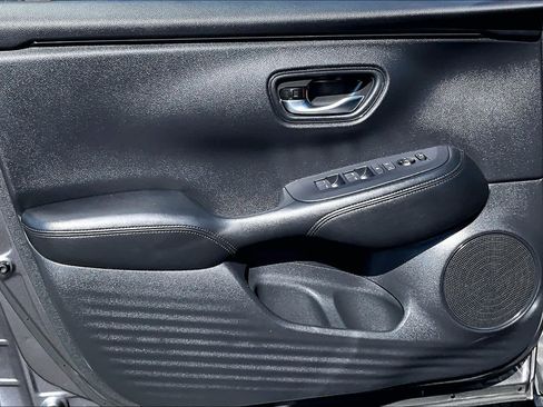 Used 2024 Honda HR-V LX image 20