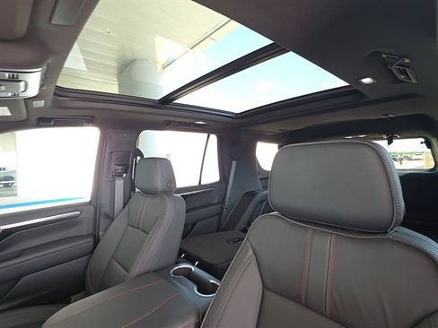 Used 2025 Chevrolet Tahoe RST w/ Comfort Package AWD/4WD image 12