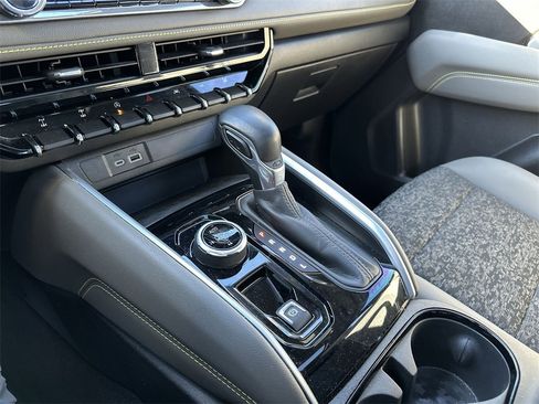 Certified 2024 Chevrolet Colorado ZR2 image 20