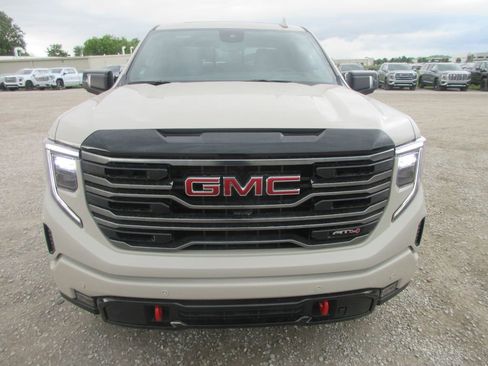 New 2026 GMC Sierra 1500 AT4 w/ AT4 Premium Package AWD/4WD image 11