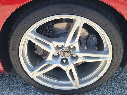 Used 2023 Chevrolet Corvette Stingray Premium Conv w/ Z51 Performance Package RWD image 18