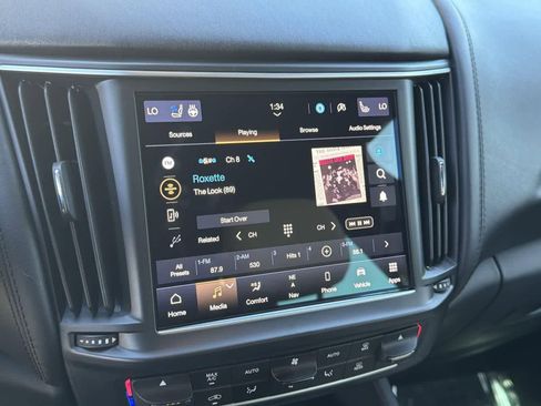 Used 2022 Maserati Levante GT image 19