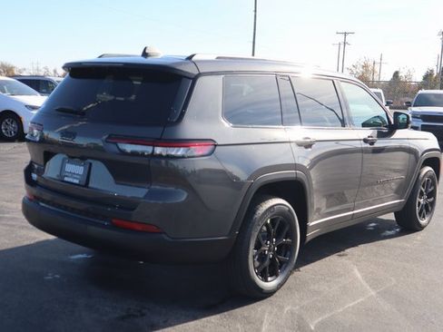 New 2025 Jeep Grand Cherokee L Altitude image 25