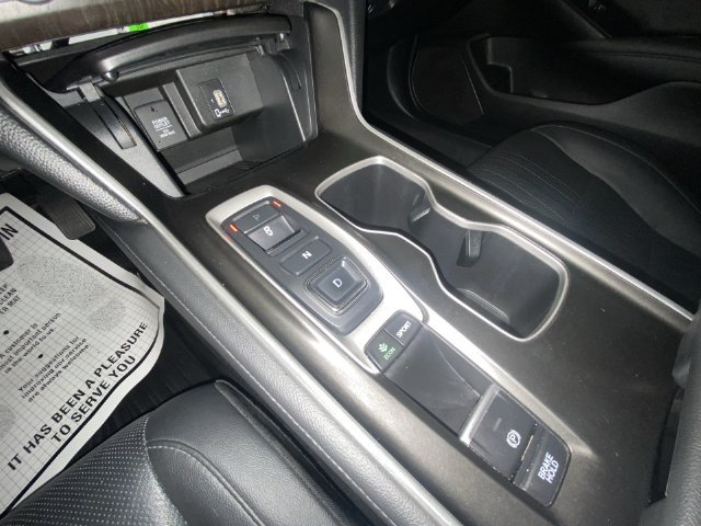 Used 2019 Honda Accord Touring image 19