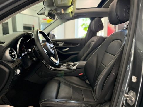 Used 2018 Mercedes-Benz GLC 300 4MATIC image 13
