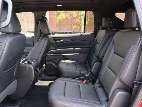 New 2026 Chevrolet Traverse Z71 w/ Driver Confidence Package AWD/4WD image 22