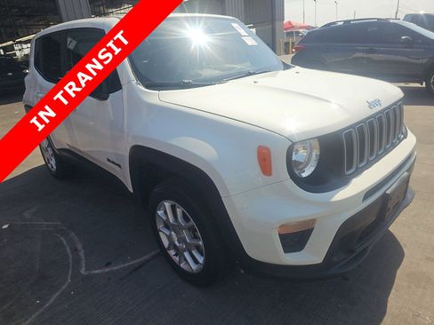 Used 2023 Jeep Renegade Latitude AWD/4WD image 5