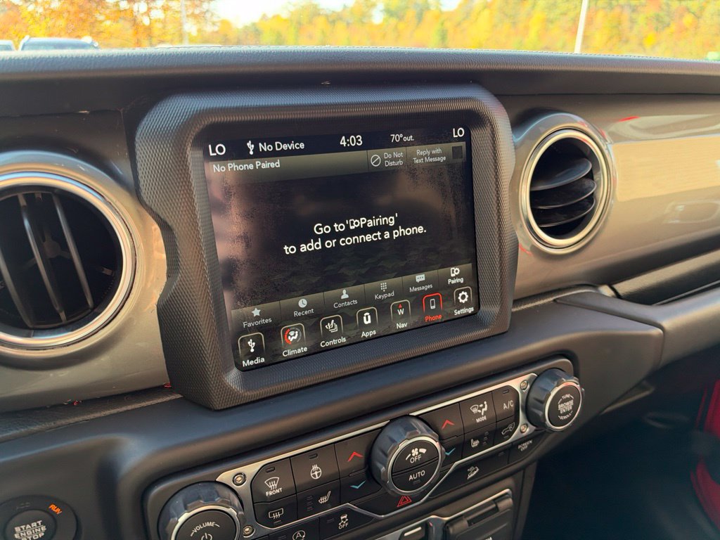 Used 2019 Jeep Wrangler Unlimited Sahara AWD/4WD image 11